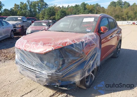 2016 Hyundai Tucson Limited z USA, uszkodzony, nr VIN KM8J33A27GU144043